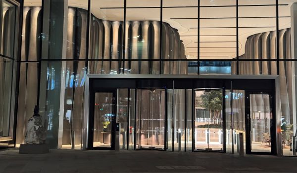 Entrance of 40 Ladenhall building 