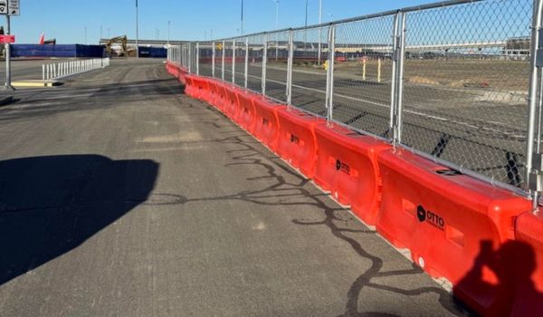 Traffix devices water wall