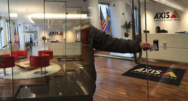 Securing the Glass Entrance - Wireless reader plays significant role in company security