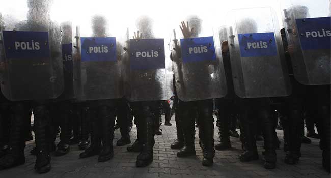 Turkish Police Arrest Hundreds in Largest Anti-ISIS Operation