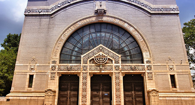 Synagogues Boost Security in Response to Shooting