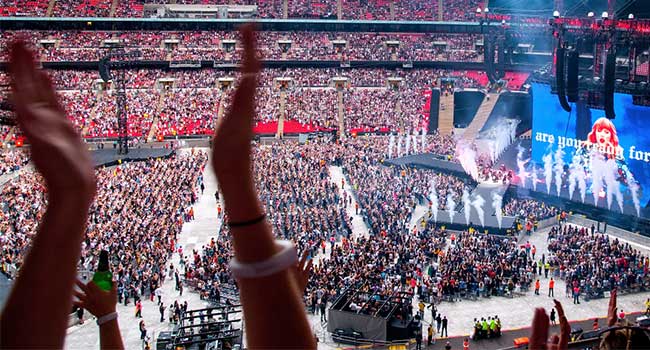 Facial Recognition Kiosk at Taylor Swift Concert Brings Up Data Security and Privacy Issues
