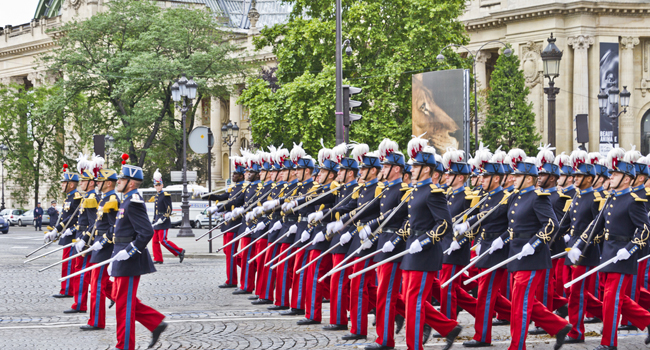 France to Mobilize 10,000 troops